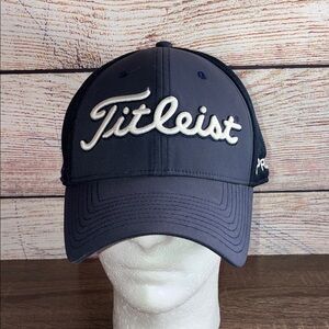 Pre Owned Titleist Dark Blue Men's Fitted L/XL 24” Hat